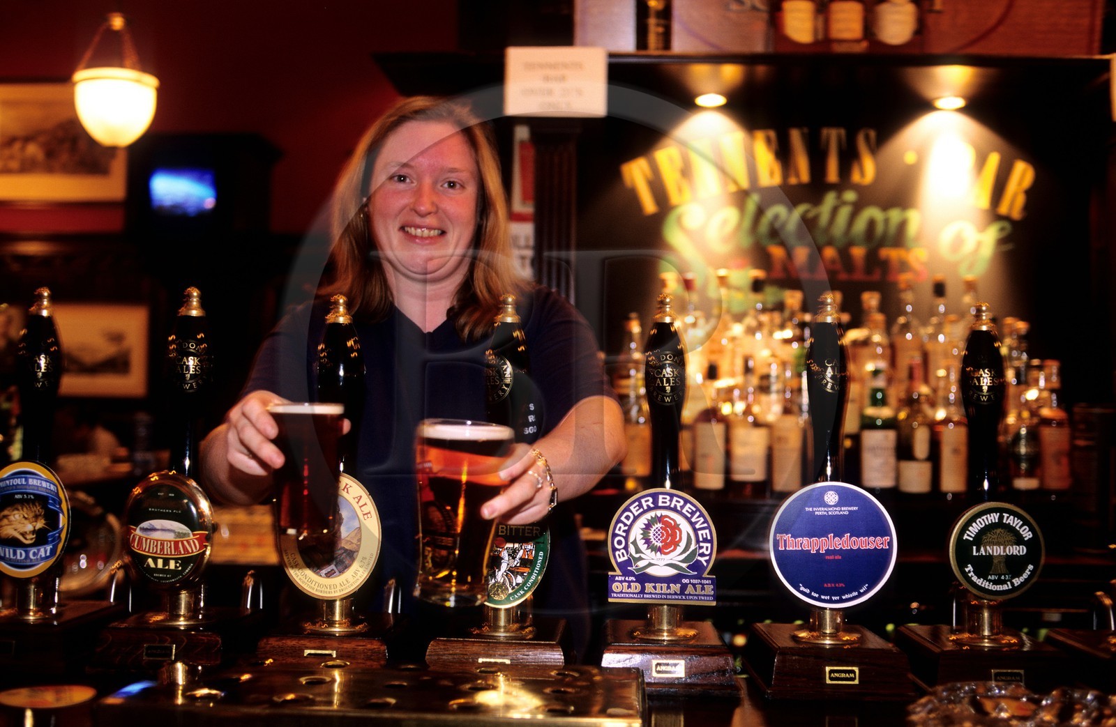 Royaume-Uni, Ecosse, Glasgow, le Tennent's Bar, un pub du quartier de l' Université