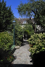 France, Paris (75), la Butte Montmartre, musée de Montmartre rue Cortot qui fut l'atelier de nombreux artistes à la fin du 19ème siècle