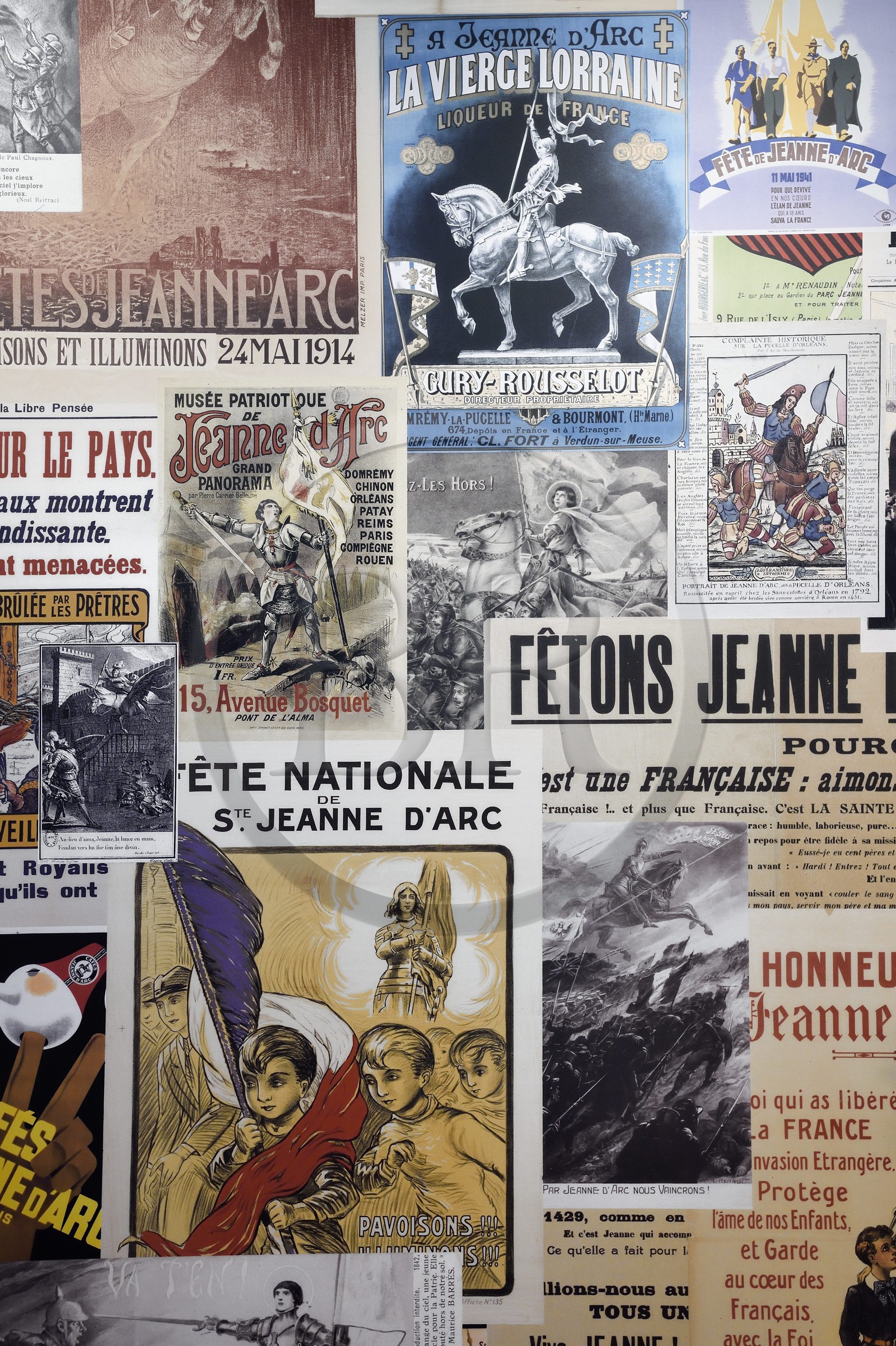 France, Seine-Maritime (76), Rouen, le palais archiépiscopal, musée Historial Jeanne d'Arc, reproductions d'affiches