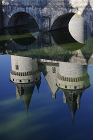 France, Loiret (45), Vallée de la Loire classée Patrimoine Mondial de l' UNESCO, Sully-sur-Loire, château du XIVe XVIIe siècles, mention obligatoire : Châteaux de Sully-sur-Loire, propriété du département du Loiret