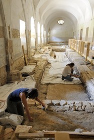 France, Saône et Loire (71), ancienne abbaye de Cluny, fouilles de Cluny 2 dans les locaux de l'école des Arts et Métiers (mention obligatoire RMN)
