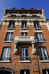 France, Val-de-Marne (94), Vincennes, immeuble art nouveau au 32 avenue du Général de Gaulle