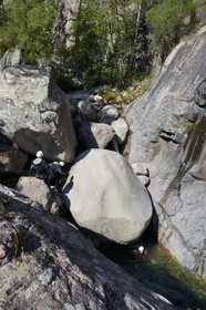 France, Corse-du-Sud (2A), Alta Rocca, Bavella, canyoning dans le torrent de Polischellu