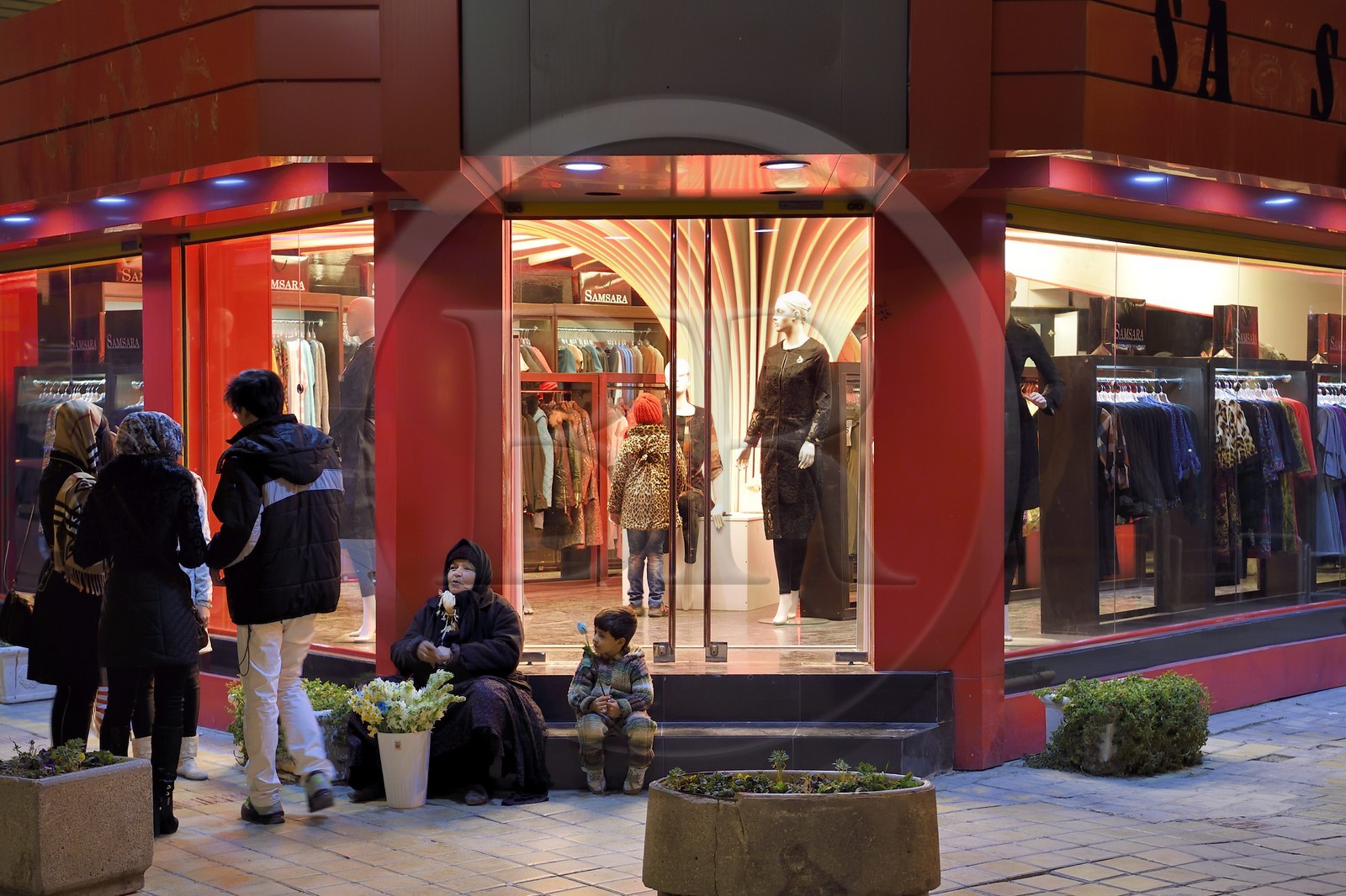 Iran, province d'Ispahan, Ispahan, quartier arménien de la Nouvelle-Djoulfa (Nor Djoura), boutique à la mode