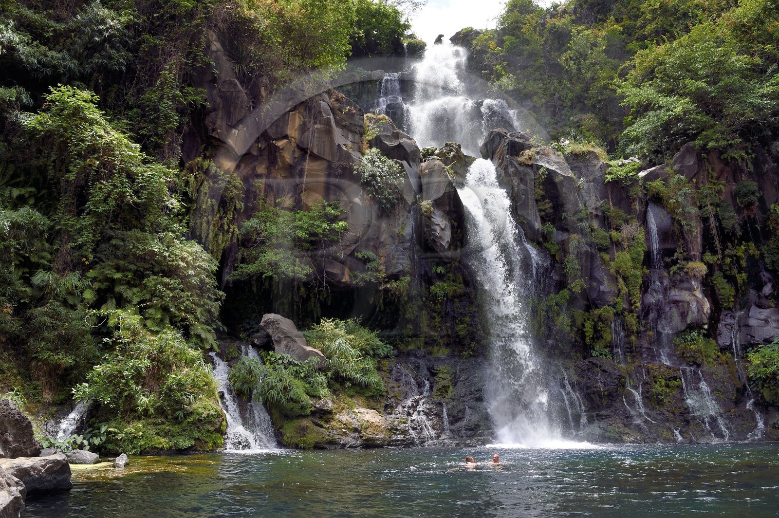 France, Ile de la Reunion, Saint-Paul, Saint-Gilles-les-Bains, cascade du bassin des Aigrettes