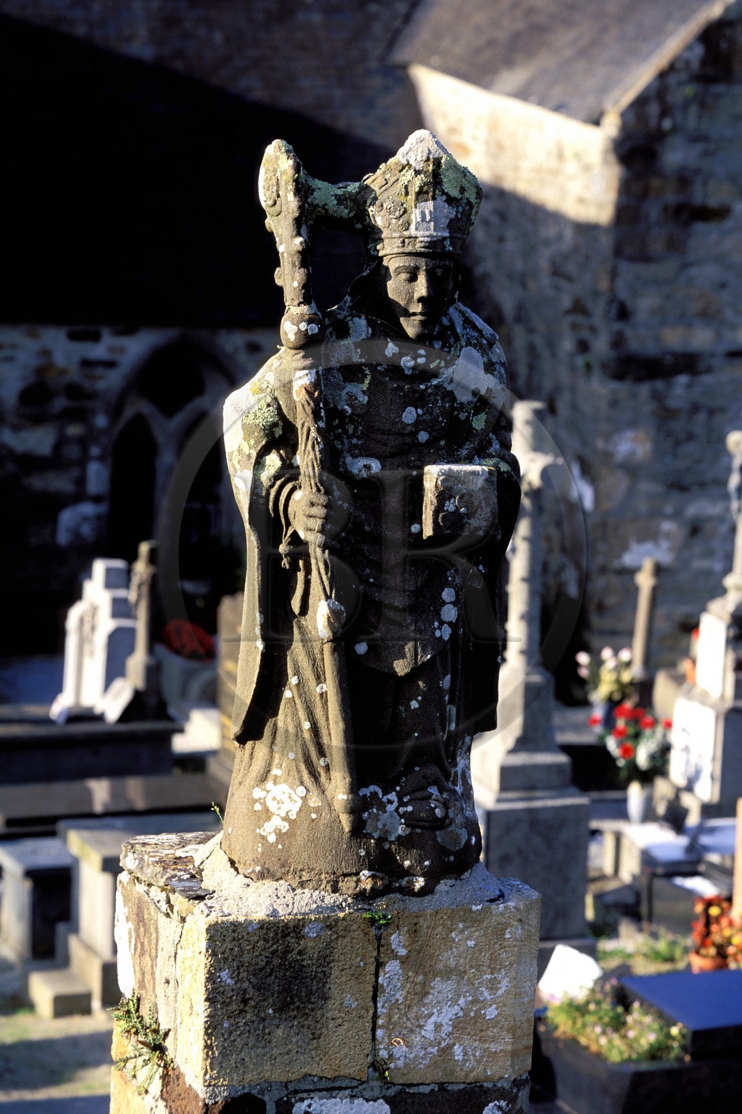 France, Finistere, statue in front of the Tregarvan church the edge of the Alder