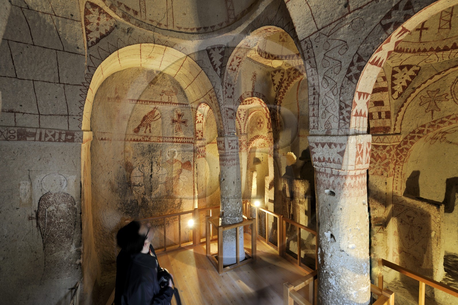 Turquie, Anatolie Centrale, province de Nevsehir, Cappadoce classée Patrimoine Mondial de l'UNESCO, Göreme, le musée en plein air, église troglodytique de Sainte-Barbe (Barbara Kilisesi)