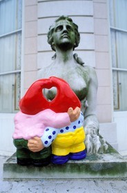 France, Paris (75), jardin de Bagatelle, exposition de nains de jardin