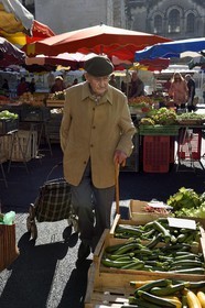 France, Dordogne, White Perigord,  Perigueux, the market place de la Clautre in front of the Saint-Front Cathedral