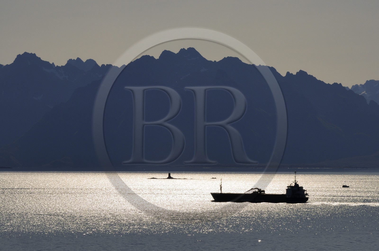 Norvège, Nordland, iles des Westeralen, cargo