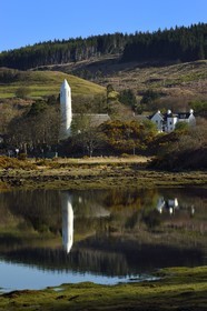 Royaume-Uni, Ecosse, Highland, Hébrides intérieures, Ile de Mull, Dervaig, église de Kilmore qui possède une tour ronde