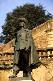 France, Gers (32), Auch, la statue de d' Artagnan