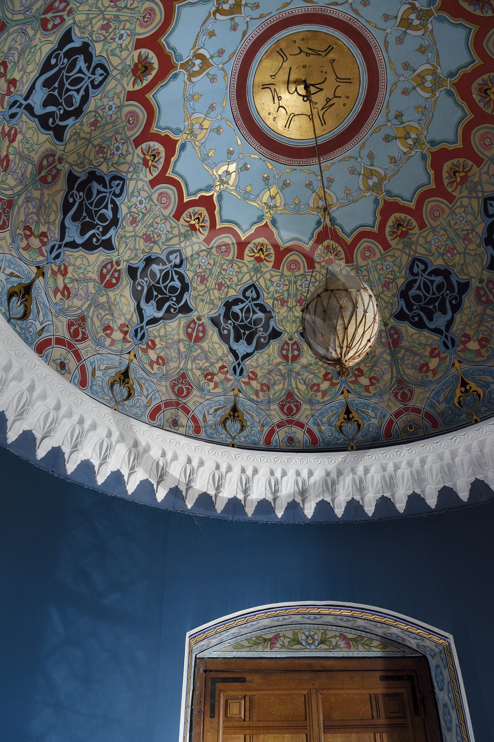 France, Pyrénées-Atlantiques (64), la côte du Pays-Basque, Hendaye, chateau d'Abbadia construit en 1870 par Eugène Viollet-le-Duc pour Antoine d'Abbadie d'Arrast, le boudoir persan de la chambre à coucher