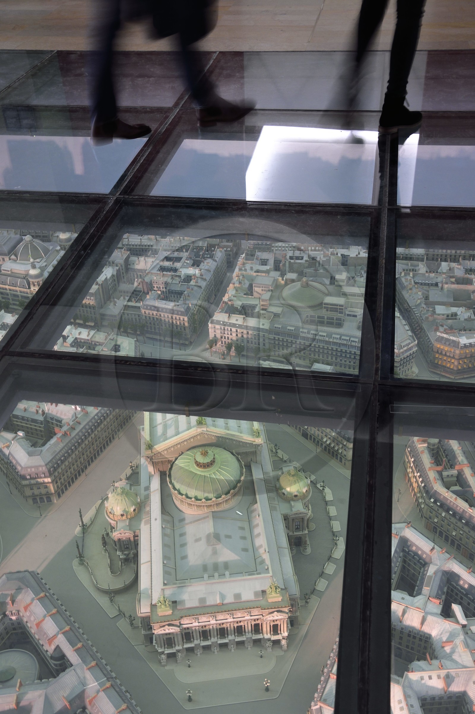 France, Paris (75), le musée d'Orsay, maquette du quartier de l’Opéra au sol et Opéra Garnier de Paris