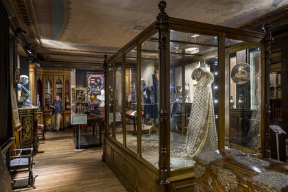 France, Yonne (89), Auxerre, la salle d'Eckmühl située dans l'ancien palais des comtes d’Auxerre, il est dédié à la mémoire du maréchal d'empire Davout, son buste trone au centre