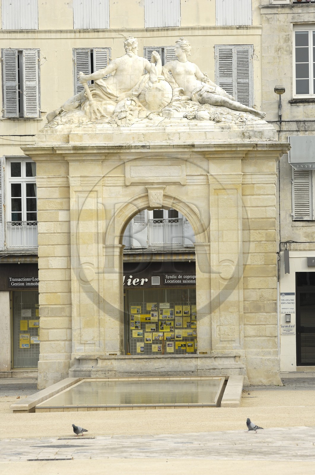 France, Charente-Maritime (17), Rochefort, la place Colbert