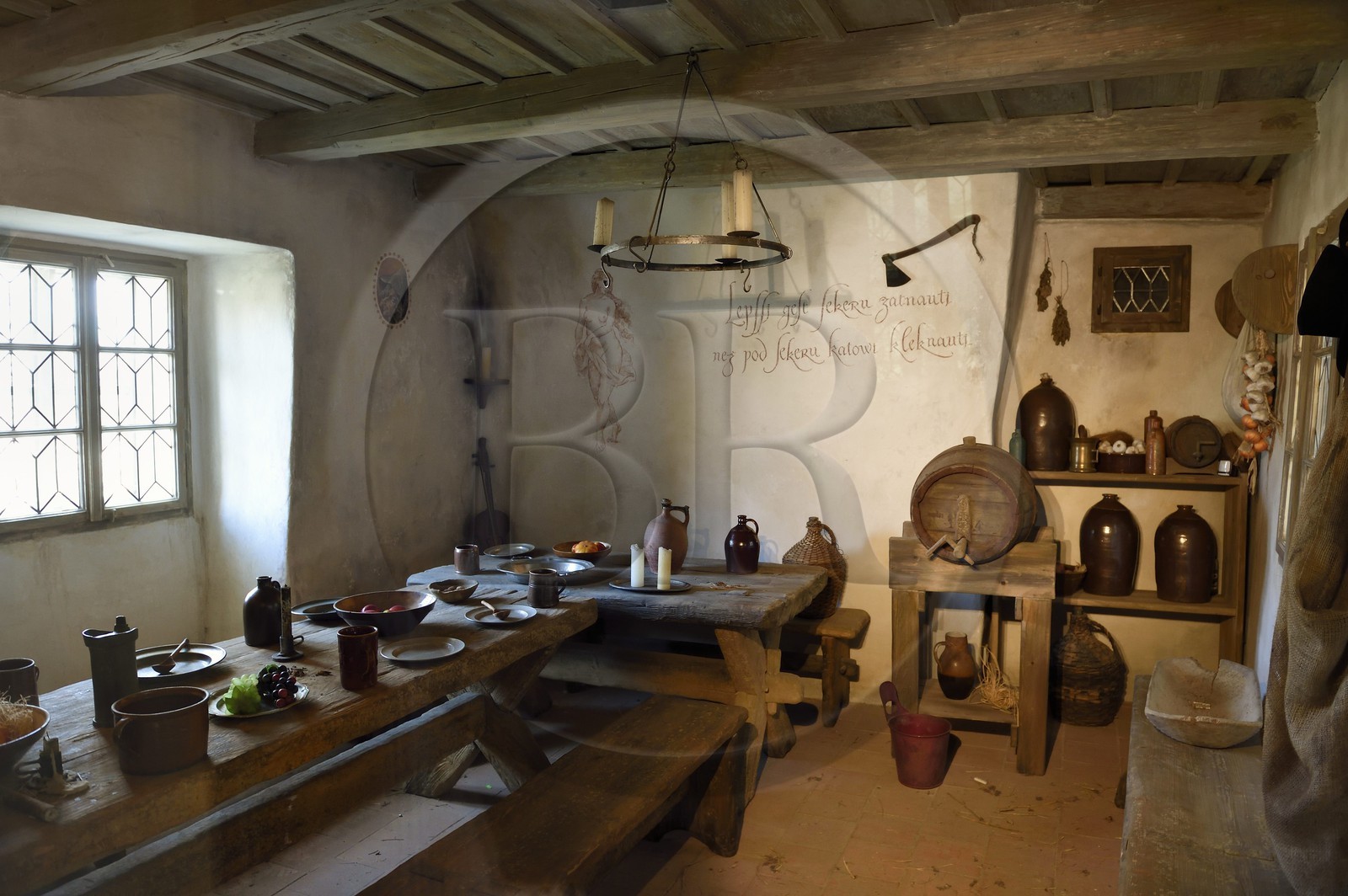 République Tchèque, Prague, Hradcany (quartier du château), la ruelle d'or, reconstitution de la buvette et taverne (Renaissance)