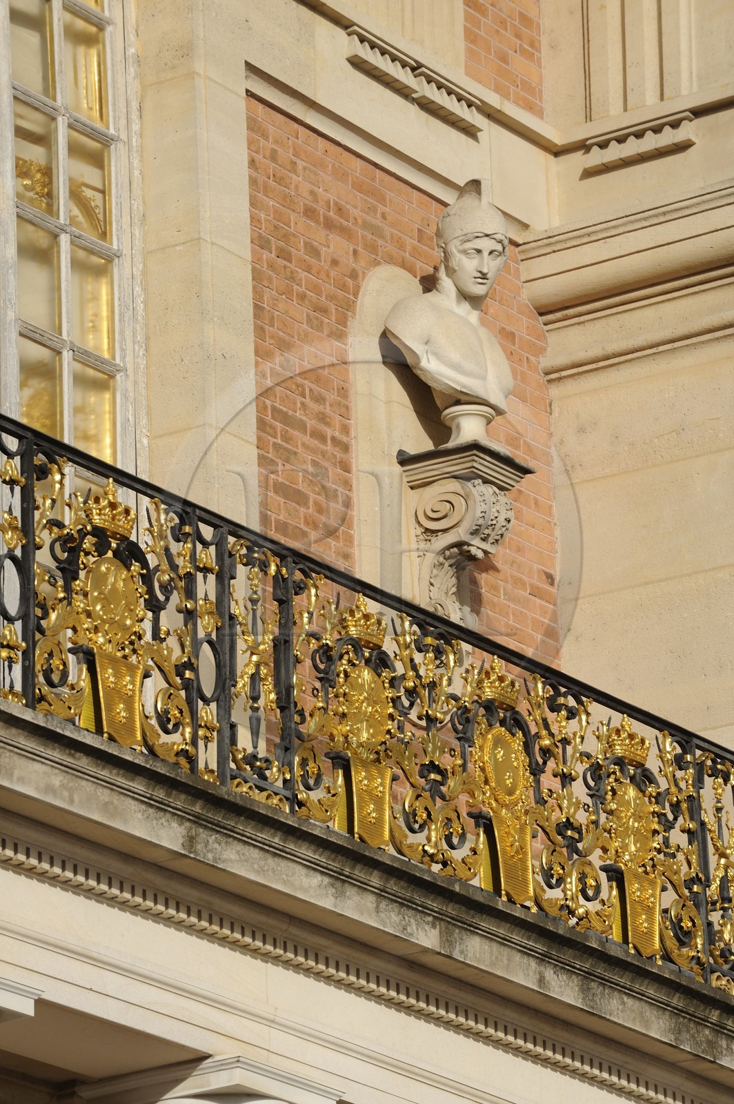 France, Yvelines, Chateau de Versailles, listed as World Heritage by UNESCO, facade of the Royal Courtyard