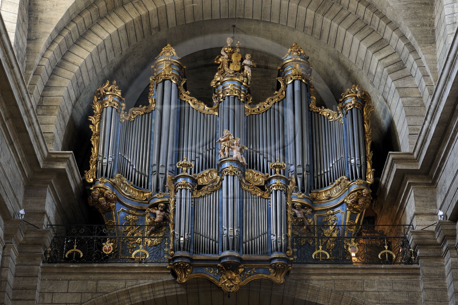 France, Hérault (34), Pézenas, vieille ville, collégiale Saint-Jean, buffet d'orgue