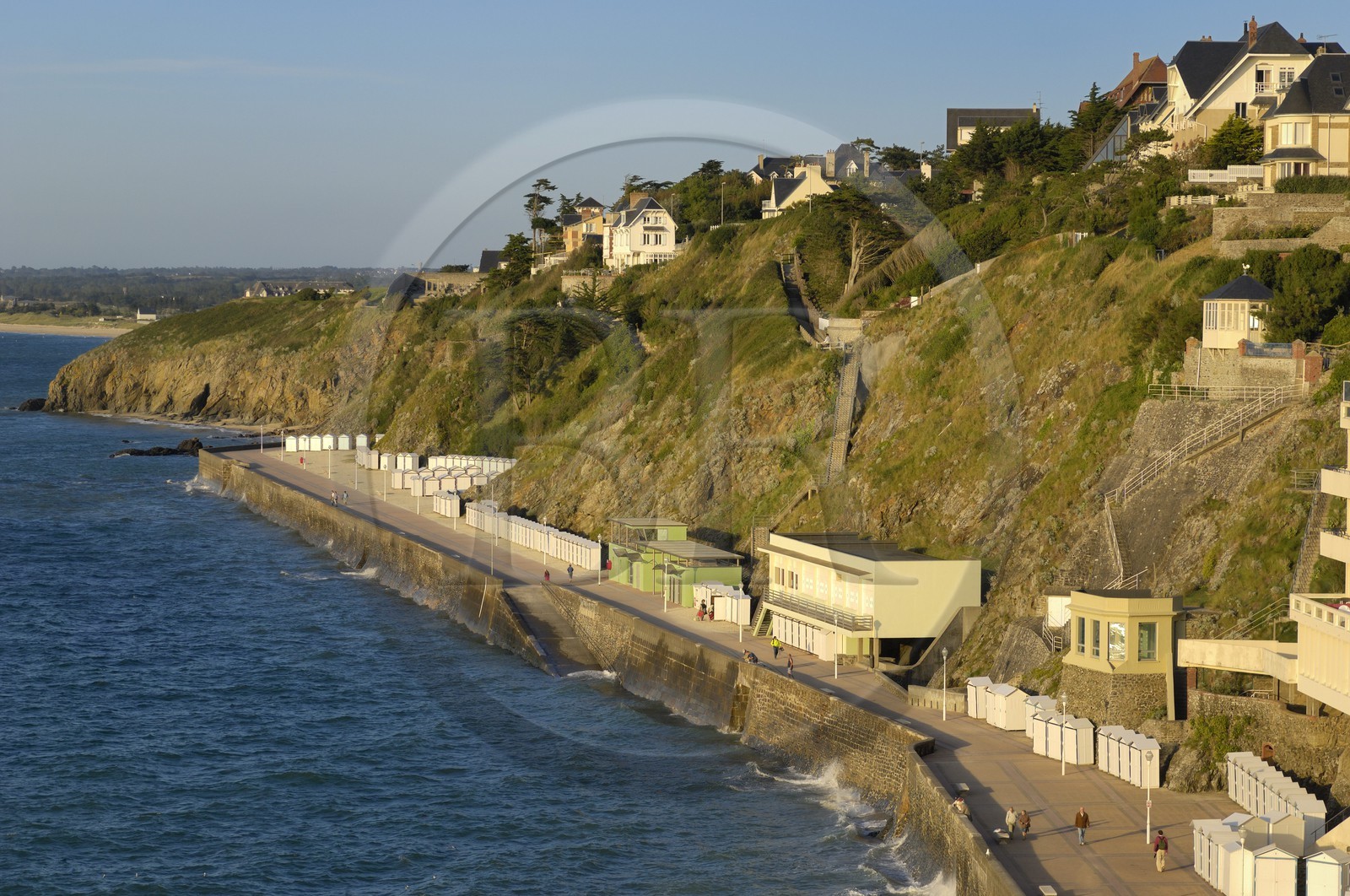 France, Manche (50), Granville, la plage et la promenade du Plat Gousset