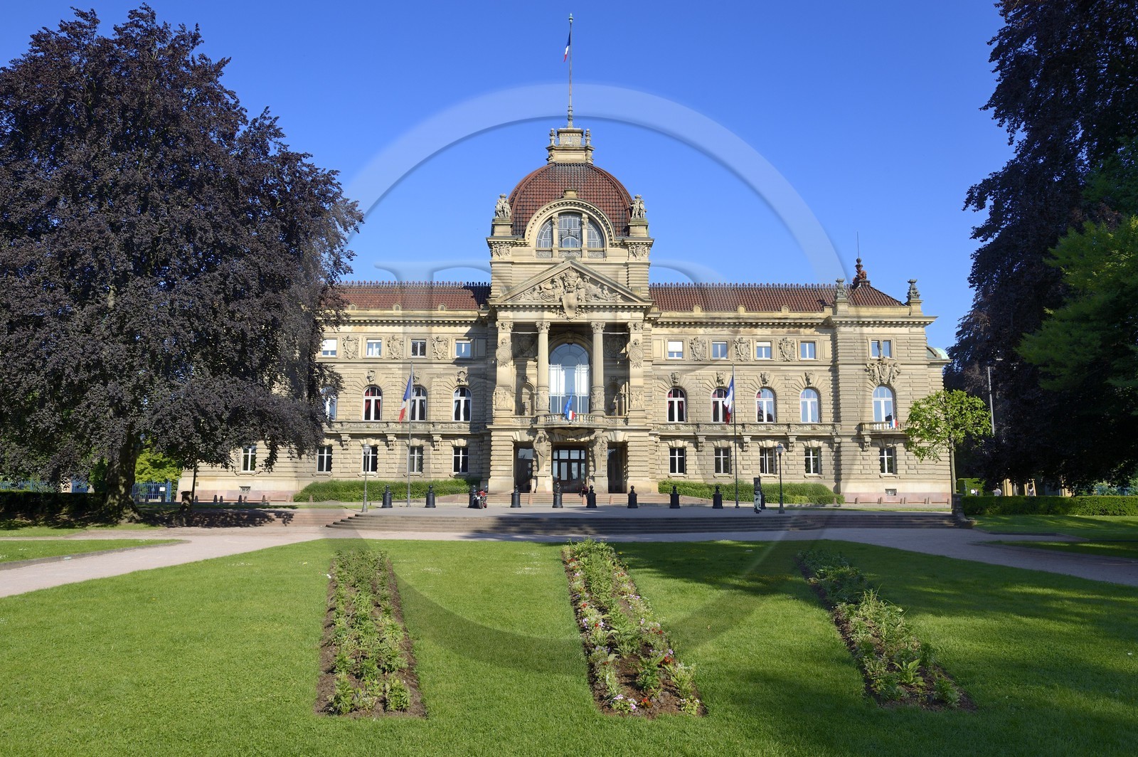 France, Bas-Rhin (67), Strasbourg, quartier de la Neustadt datant de la periode allemande, place de la République, le Palais du Rhin (ancien Kaiserpalast)