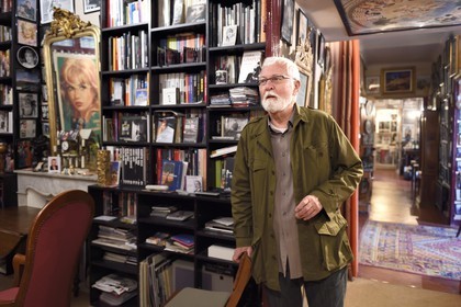 France, Var (83), Toulon, Philippe Mouren, Monsieur Cinéma qui collectionne les affiches de films dans son appartement avec une affection toute particulière pour Mylène Demongeot