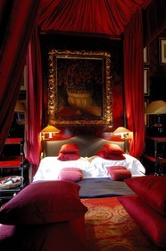 Royaume-Uni, Londres, chambre du Blakes Hôtel (de luxe)