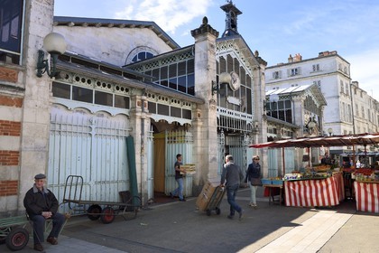 France, Charente-Maritime (17), La Rochelle, le marché couvert
