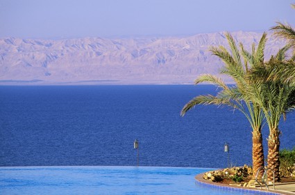 Jordanie, la Mer Morte, la piscine de l' hôtel Mövenpick