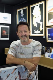 France, Var (83), Toulon, quartier du petit Chicago, Jean-François Ruiz dirige la Galerie Lisa située rue Pierre Semard alias la rue des Arts