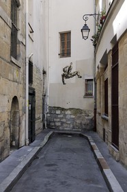 France, Paris (75), l’enceinte de Philippe Auguste cloture l'impasse de Nevers