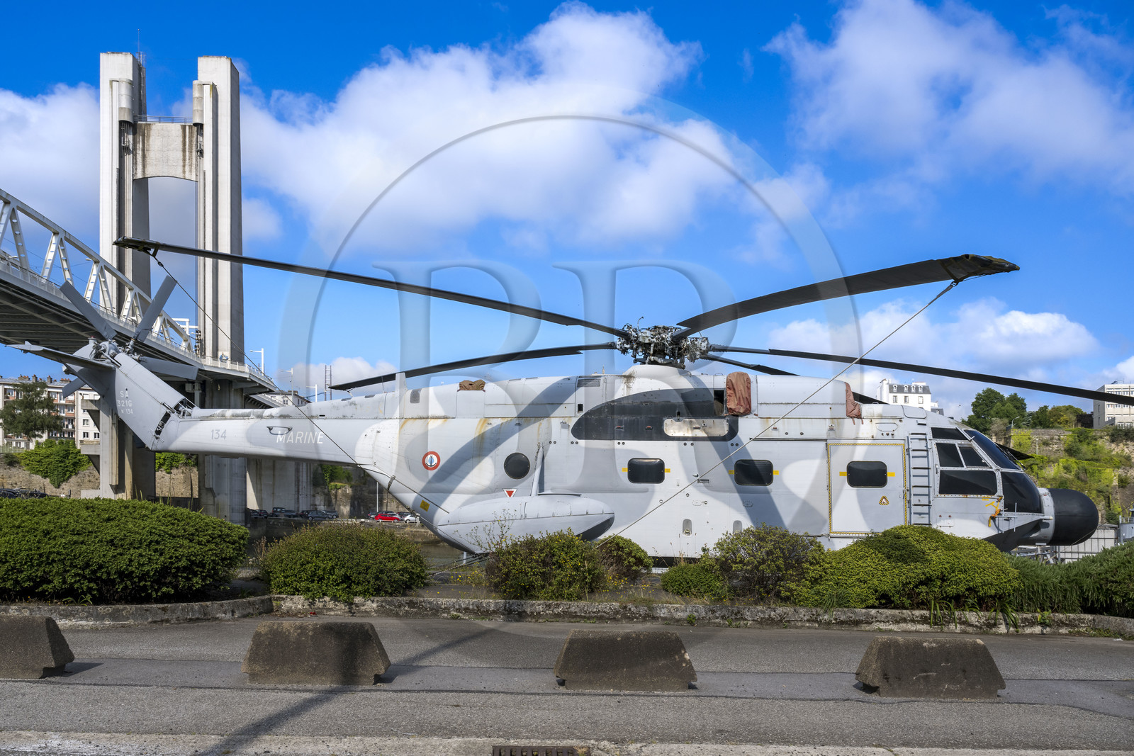 France, Finistère (29), Brest, l'arsenal, le port militaire est une base navale de la Marine nationale, hélicoptère militaire réformé