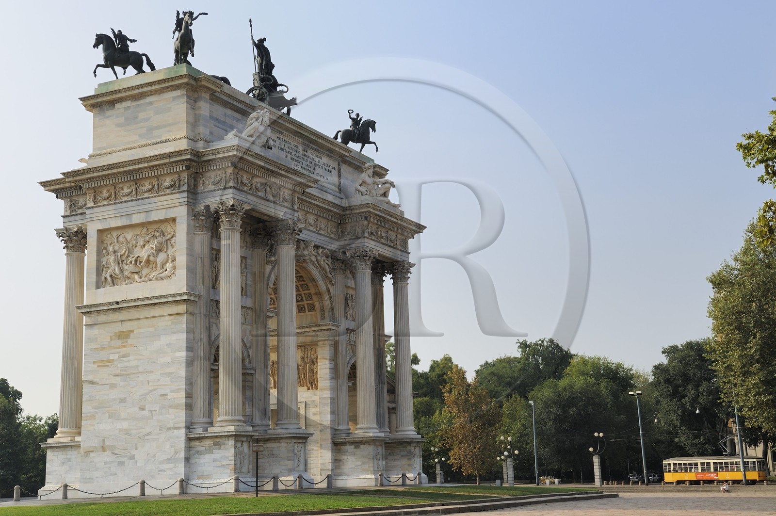 Italy, Lombardy, Milan, Simplon Gate (Porta Sempione), marked by a landmark triumphal arch called Arch of Peace (Arco della Pace) built by architect Luigi Cagnola In 1807 under the Napoleonic rule