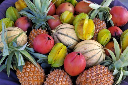 France, île de la Réunion, côte sud, Grande-Anse, hôtel Palm, corbeille de fruits exotiques