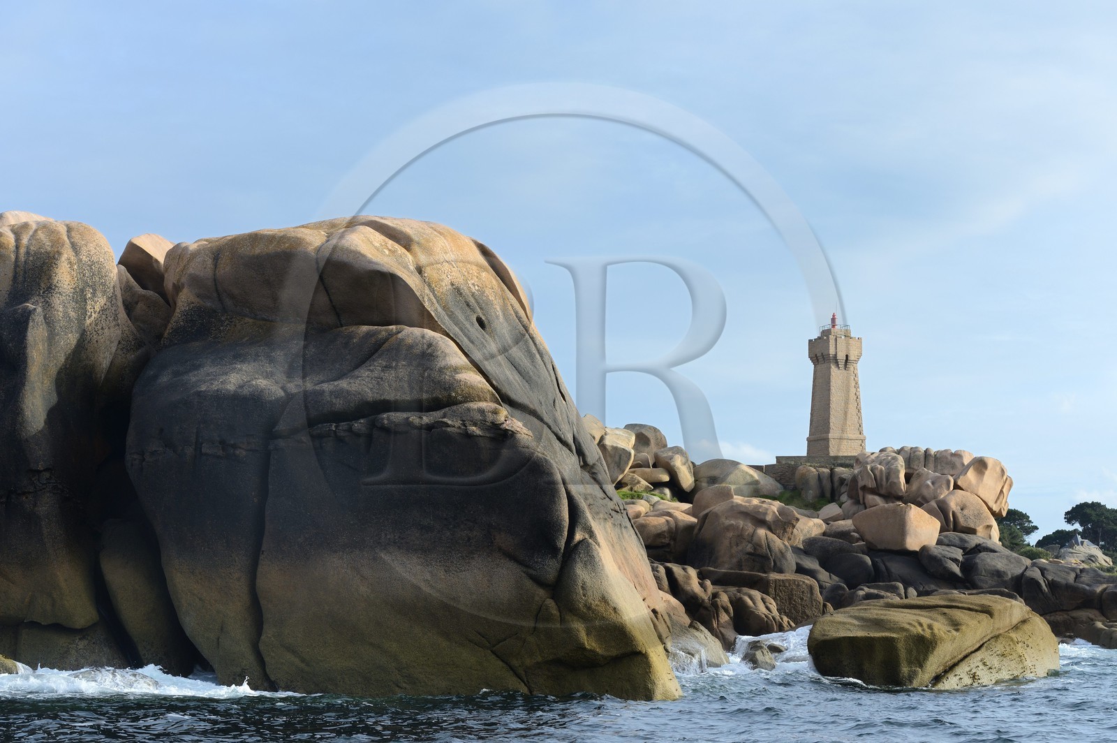 France, Cotes-d'Armor, Cote de Granit Rose (the Pink Granite coast), Perros Guirec, Ploumanach, Pointe de Squewel and Mean Ruz Lighthouse