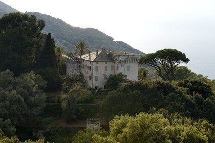 France, Haute-Corse (2B), Cap Corse, Pino, le chateau Piccioni (Palazzi ou Maison d'Americain) dont le batisseur fit fortune à Saint-Thomas (îles Vierges) par François Piccioni et ses héritiers
