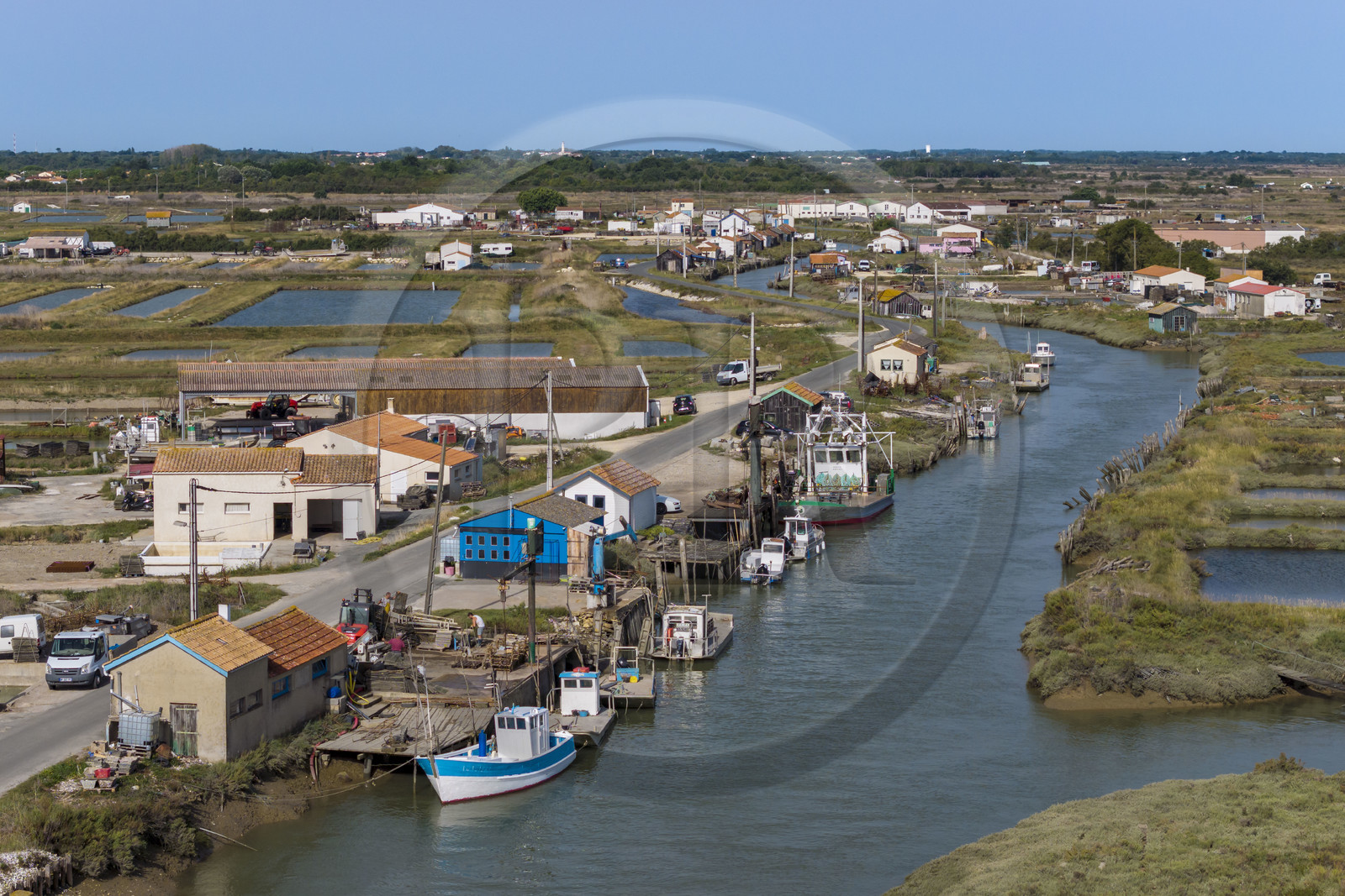 France, Charente-Maritime (17), Ile d'Oléron, Dolus-d’Oléron, le port ostréicole du Chenal d'Arceau