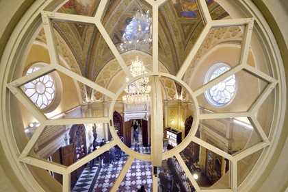 Italie, Toscane, Florence, centre historique classé Patrimoine Mondial de l'UNESCO, Officina profumo, farmaceutica di Santa Maria Novella, ancienne officine d'apothicaire italienne devenue une maison de parfum et de soins corporels, la salle des ventes principale