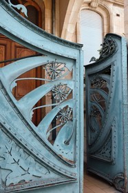 France, Meurthe et Moselle (54), Nancy, immeuble à gradins (1901-1902) de l'architecte Georges Biet au 22 rue de la Commanderie d'inspiration Art Nouveau et néo-gothique