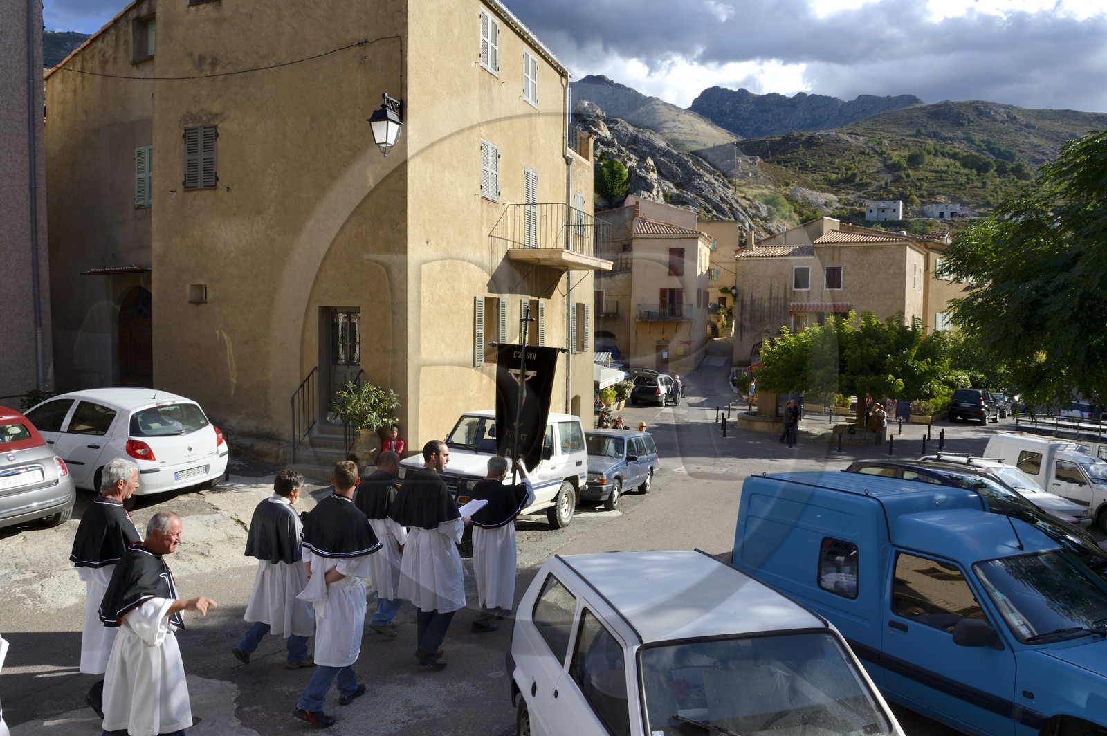 France, Haute-Corse (2B), Balagne, place du village de Speloncato