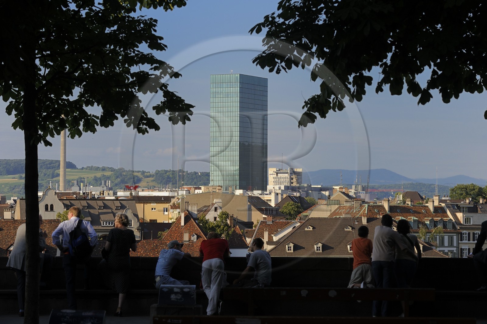 Suisse, Bâle, la tour de la foire Messerturm sur le Messerplatz, tour la plus haute de Suisse