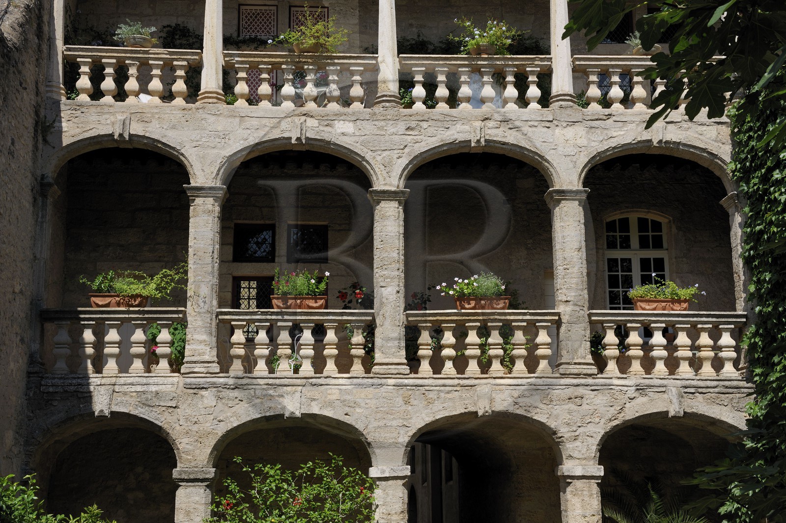 France, Herault, Pezenas, Hotel of Alfonse from the 17th century rue Conti where Molière and his company gave the Flying Doctor, the second court has a high gallery on portico, overlooking the garden by a row of arcades on three levels