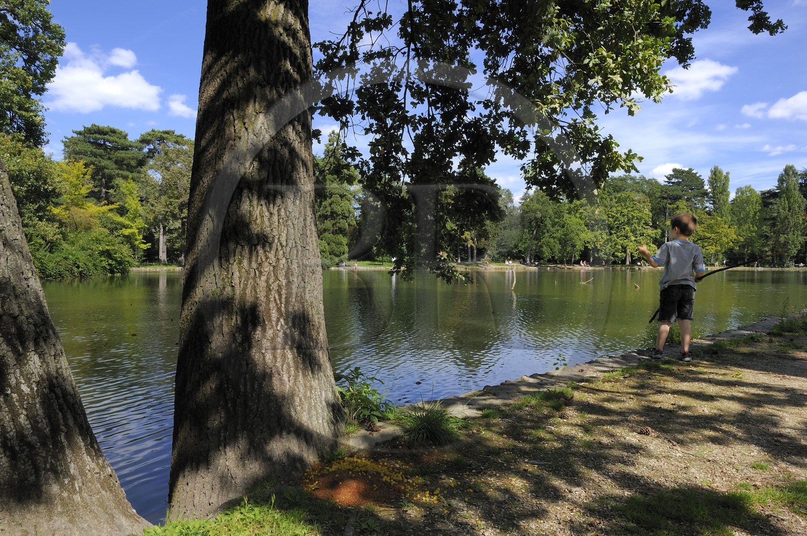 France, Paris (75), le Bois de Boulogne, la Grande Cascade derrière l'Etang des Reservoirs