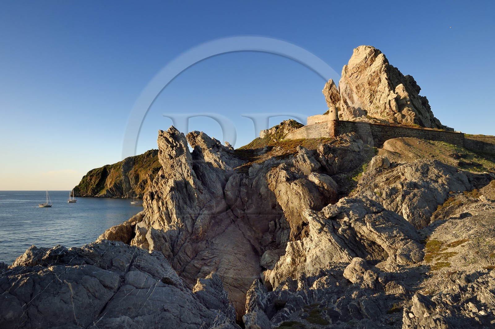 France, Var (83), Iles d'Hyères, parc national de Port Cros, Ile de Porquerolles, la batterie des Mèdes au cap des Mèdes
