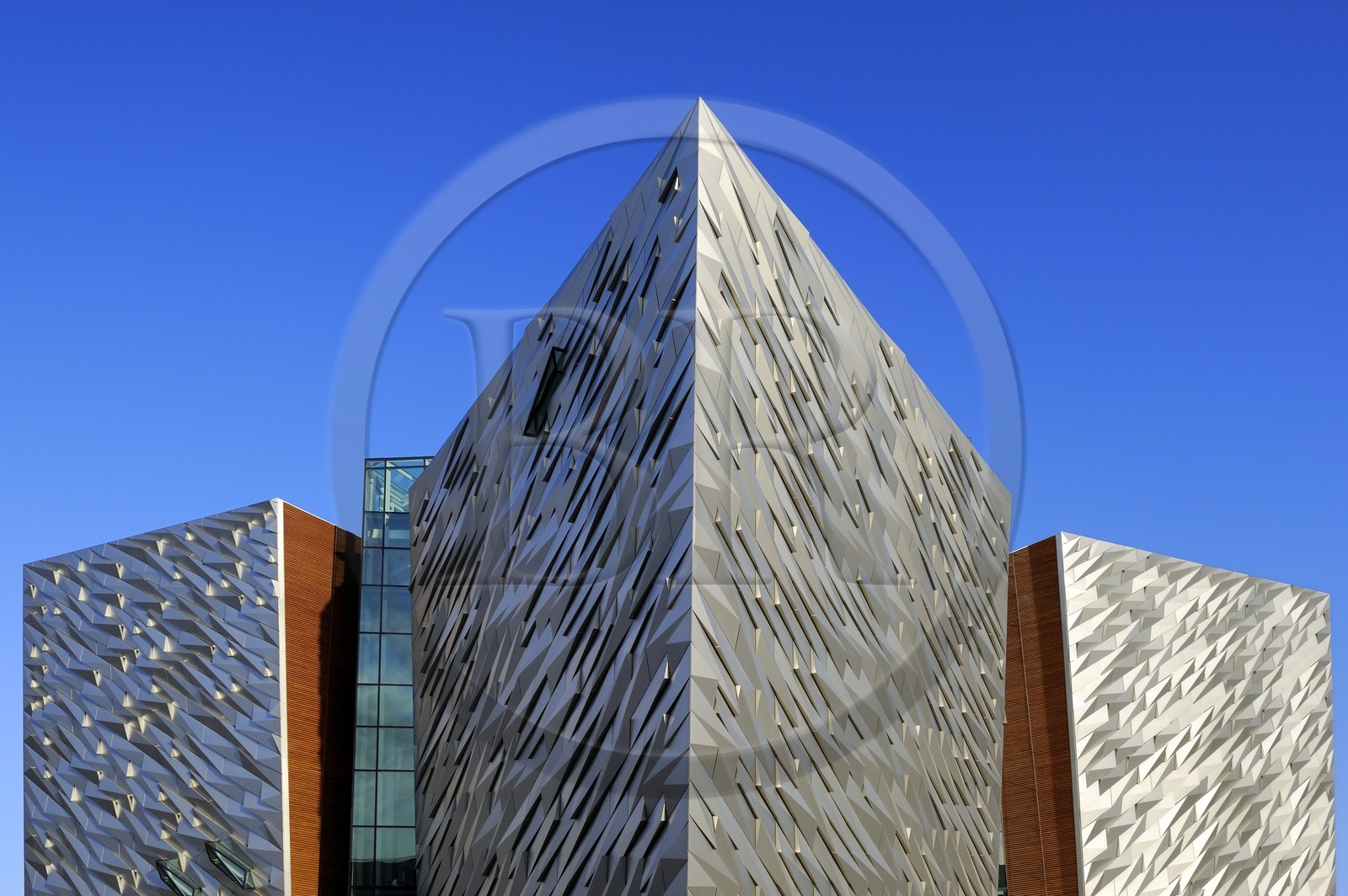 Royaume-Uni, Irlande du Nord, Belfast, quartier des docks de Queen's Island, le centre Titanic Belfast Experience