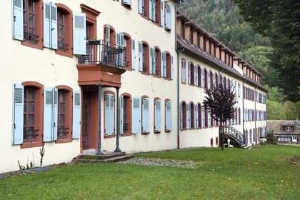 France, Haut-Rhin (68), Husseren-Wesserling, parc de Wesserling, La Barrette, usine du XVIIIème siècle (1760) reconvertie en habitations