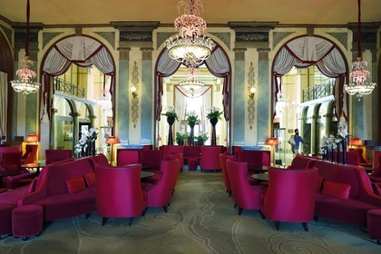 France, Calvados (14), Pays d'Auge, Deauville, l'Hotel Royal Barriere, le lobby