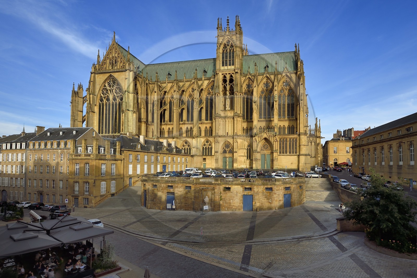 France, Moselle (57), Metz, la cathédrale Saint-Etienne en pierre de Jaumont, facade Nord-Ouest