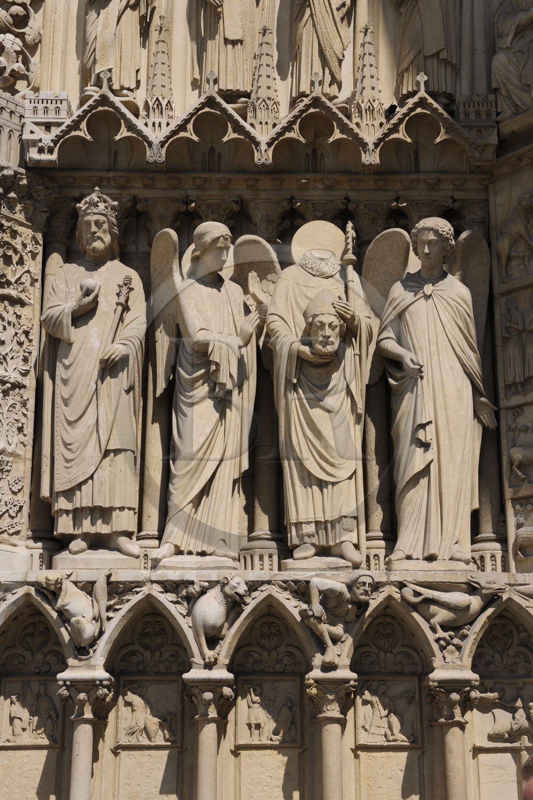 France, Paris (75), Ile de la Cité, cathédrale Notre-Dame de Paris, détail du portail de la Vierge