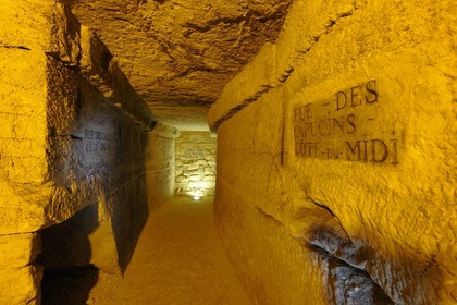 France, Paris (75), la carrière des Capucins sous l'hopital Cochin, nom des anciennes rues en surface